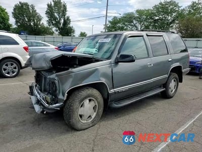 Zdjęcie 11 z 14 samochodu: 1999 GMC YUKON VIN:1GKEK13R9XJ757780 - miniatura