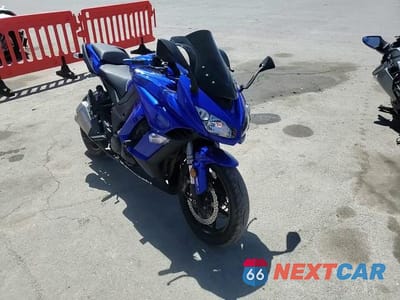 Zdjęcie 10 z 10 samochodu: 2014 KAWASAKI ZX1000 M VIN:JKAZXCM14EA000196 - miniatura