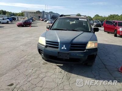 Zdjęcie 14 z 15 samochodu: 2004 MITSUBISHI ENDEAVOR LS VIN:4A4MN21S94E084500 - miniatura