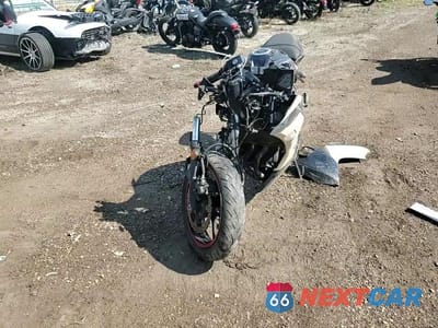 Zdjęcie 11 z 11 samochodu: 2012 KAWASAKI EX650 EC VIN:JKAEXEE10CDA06102 - miniatura