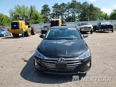 Zdjęcie 13 z 15 samochodu: 2019 HYUNDAI ELANTRA SEL VIN:5NPD84LF9KH425384 - miniatura