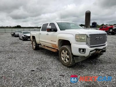 Zdjęcie 11 z 12 samochodu: 2016 GMC SIERRA K2500 DENALI VIN:1GT12UE8XGF123820 - miniatura