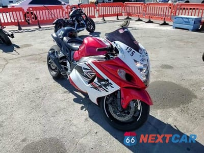 Zdjęcie 10 z 10 samochodu: 2008 SUZUKI GSX1300 R VIN:JS1GX72A082111537 - miniatura