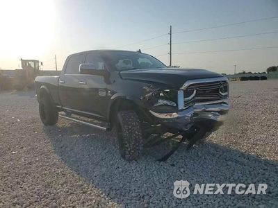 Zdjęcie 14 z 16 samochodu: 2018 RAM 3500 LONGHORN VIN:3C63R3FLXJG203911 - miniatura