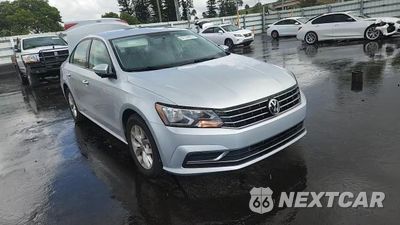Zdjęcie 13 z 15 samochodu: 2018 VOLKSWAGEN PASSAT S VIN:1VWAA7A37JC005678 - miniatura
