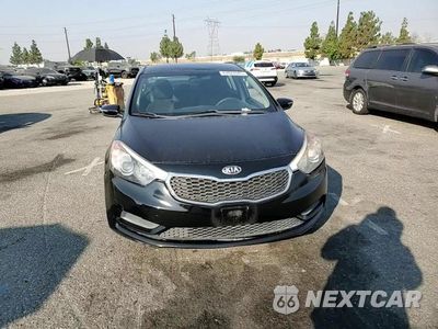 Zdjęcie 13 z 14 samochodu: 2018 KIA FORTE LX VIN:KNAFK4A67G5580808 - miniatura