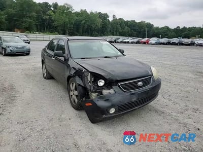 Zdjęcie 13 z 14 samochodu: 2006 KIA OPTIMA LX VIN:KNAGE124465044355 - miniatura