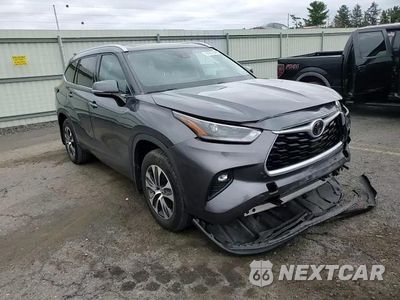 Zdjęcie 14 z 16 samochodu: 2021 TOYOTA HIGHLANDER XLE VIN:5TDHZRBH3MS069705 - miniatura
