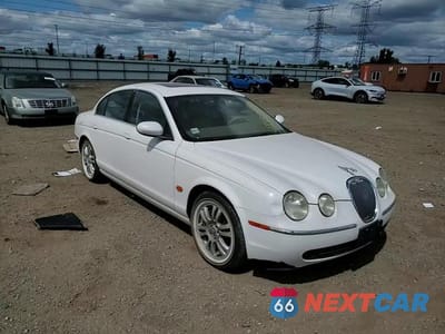 Zdjęcie 13 z 14 samochodu: 2005 JAGUAR S-TYPE VIN:SAJWA01T05FN26506 - miniatura