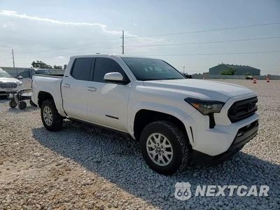 Zdjęcie 13 z 15 samochodu: 2025 TOYOTA TACOMA DOUBLE CAB VIN:3TMKB5FN8SM028146 - miniatura
