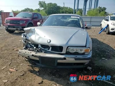 Zdjęcie 13 z 13 samochodu: 2000 BMW 740 IL VIN:WBAGH8342YDP17294 - miniatura