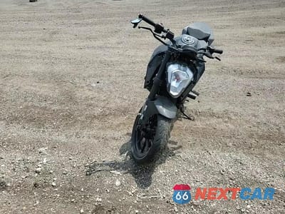 Zdjęcie 10 z 10 samochodu: 2023 KTM 200 DUKE VIN:MD2JPC409PC020973 - miniatura