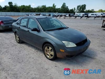 Zdjęcie 13 z 14 samochodu: 2005 FORD FOCUS ZX4 VIN:1FAFP34N35W112850 - miniatura