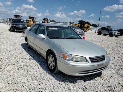 Zdjęcie 13 z 14 samochodu: 2000 TOYOTA CAMRY CE VIN:JT2BG22K8Y0457528 - miniatura