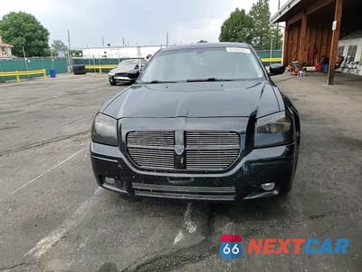Zdjęcie 13 z 14 samochodu: 2006 DODGE MAGNUM R/T VIN:2D8GV57266H245329 - miniatura