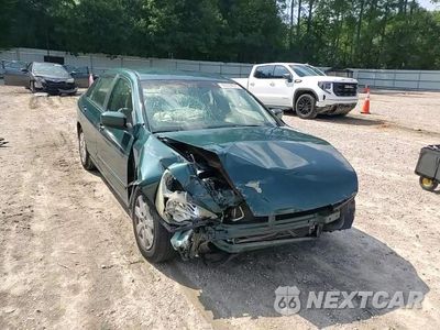 Zdjęcie 13 z 14 samochodu: 2003 HONDA ACCORD LX VIN:1HGCM56493A022099 - miniatura