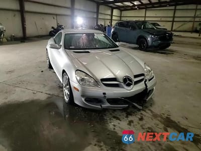 Zdjęcie 13 z 14 samochodu: 2005 MERCEDES-BENZ SLK 350 VIN:WDBWK56F25F027183 - miniatura