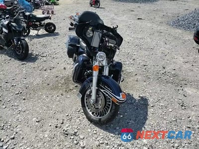 Zdjęcie 9 z 9 samochodu: 2013 HARLEY-DAVIDSON FLHTCU ULTRA CLASSIC ELECTRA GLIDE VIN:1HD1FCM10DB665075 - miniatura