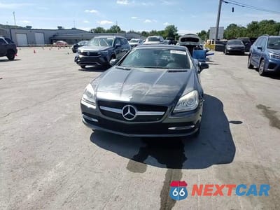 Zdjęcie 13 z 14 samochodu: 2015 MERCEDES-BENZ SLK 250 VIN:WDDPK4HA8FF104065 - miniatura