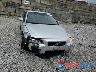 Zdjęcie 14 z 15 samochodu: 2005 VOLVO S60 2.5T VIN:YV1RS592852471225 - miniatura