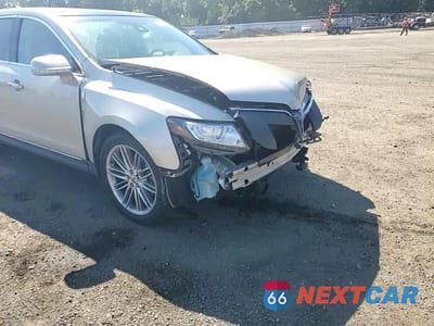 Zdjęcie 14 z 14 samochodu: 2017 LINCOLN MKT VIN:2LMHJ5AT9HBL00555 - miniatura