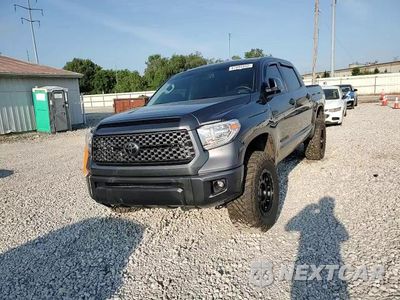 Zdjęcie 13 z 15 samochodu: 2018 TOYOTA TUNDRA CREWMAX SR5 VIN:5TFDY5F14JX750551 - miniatura