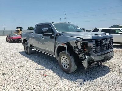 Zdjęcie 13 z 15 samochodu: 2024 GMC SIERRA K3500 DENALI ULTIMATE VIN:1GT49YEY0RF402440 - miniatura