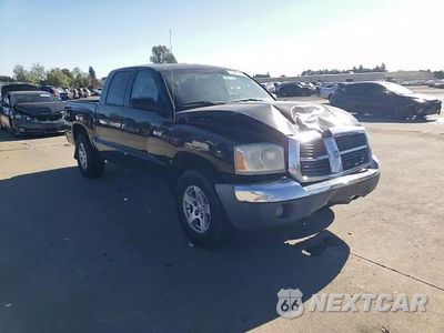Zdjęcie 13 z 14 samochodu: 2005 DODGE DAKOTA QUAD SLT VIN:1D7HW48N05S110668 - miniatura
