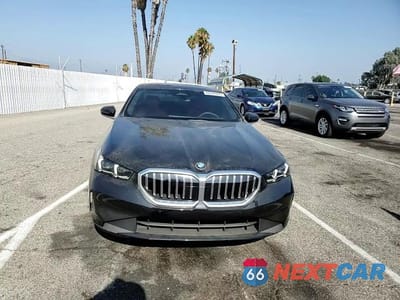 Zdjęcie 13 z 15 samochodu: 2025 BMW 530 I VIN:WBA43FJ03SCT45595 - miniatura