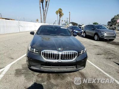 Zdjęcie 13 z 15 samochodu: 2025 BMW 530 I VIN:WBA43FJ03SCT45595 - miniatura