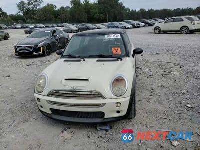 Zdjęcie 13 z 13 samochodu: 2006 MINI COOPER S VIN:WMWRE33566TN27076 - miniatura