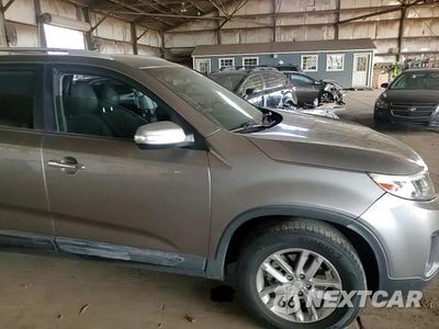 Zdjęcie 13 z 14 samochodu: 2015 KIA SORENTO LX VIN:5XYKT4A7XFG613264 - miniatura