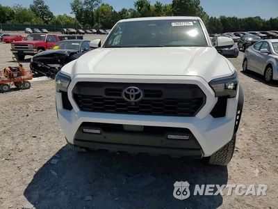 Zdjęcie 13 z 15 samochodu: 2024 TOYOTA TACOMA DOUBLE CAB VIN:3TMLB5JN7RM040682 - miniatura