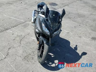Zdjęcie 9 z 9 samochodu: 2015 KAWASAKI EX300 A VIN:JKAEX8A10FDA22585 - miniatura