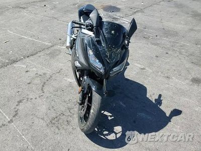 Zdjęcie 9 z 9 samochodu: 2015 KAWASAKI EX300 A VIN:JKAEX8A10FDA22585 - miniatura