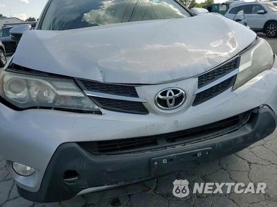 Zdjęcie 14 z 15 samochodu: 2015 TOYOTA RAV4 XLE VIN:JTMRFREV3FJ028697 - miniatura