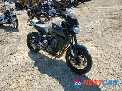 Zdjęcie 10 z 10 samochodu: 2016 YAMAHA FZ09 VIN:JYARN33E6GA008637 - miniatura