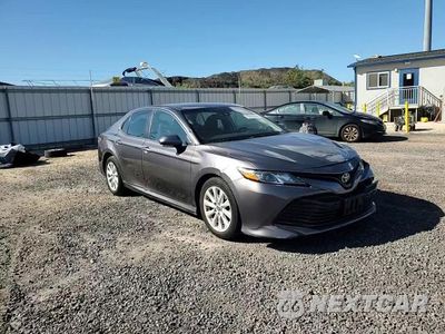Zdjęcie 10 z 13 samochodu: 2018 TOYOTA CAMRY L VIN:4T1B11HK9JU646029 - miniatura