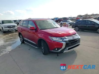 Zdjęcie 14 z 15 samochodu: 2020 MITSUBISHI OUTLANDER SE VIN:JA4AD3A32LZ011336 - miniatura