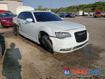Zdjęcie 14 z 15 samochodu: 2020 CHRYSLER 300 S VIN:2C3CCABG8LH129967 - miniatura