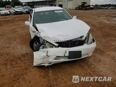 Zdjęcie 10 z 15 samochodu: 2005 TOYOTA CAMRY LE VIN:4T1BE32K25U565002 - miniatura