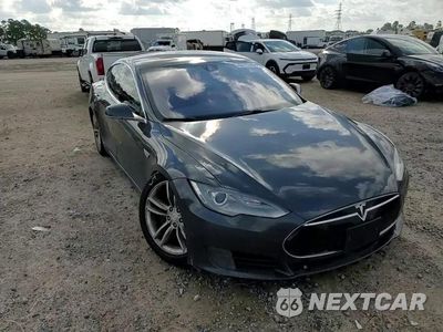 Zdjęcie 13 z 14 samochodu: 2015 TESLA MODEL S VIN:5YJSA1E24FF114924 - miniatura