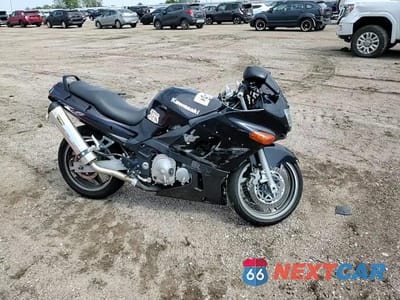 Zdjęcie 10 z 10 samochodu: 2001 KAWASAKI ZX600 E VIN:JKAZX4E171B516805 - miniatura
