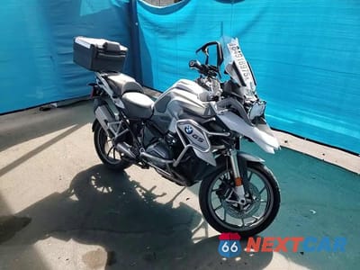 Zdjęcie 10 z 10 samochodu: 2016 BMW R1200 GS VIN:WB10A1106GZ189709 - miniatura