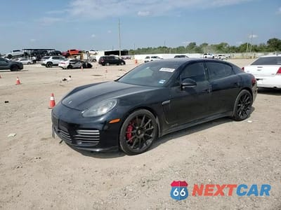 Zdjęcie 13 z 14 samochodu: 2016 PORSCHE PANAMERA GTS VIN:WP0AF2A70GL080547 - miniatura