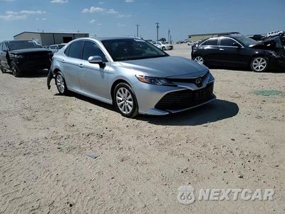 Zdjęcie 13 z 14 samochodu: 2019 TOYOTA CAMRY L VIN:4T1B11HK6KU199967 - miniatura
