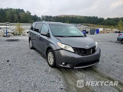 Zdjęcie 14 z 16 samochodu: 2017 TOYOTA SIENNA XLE VIN:5TDYZ3DC2HS895014 - miniatura