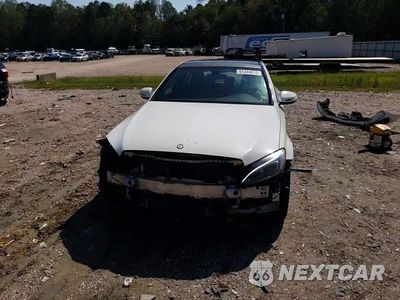 Zdjęcie 14 z 15 samochodu: 2015 MERCEDES-BENZ C 300 4MATIC VIN:55SWF4KB9FU014101 - miniatura