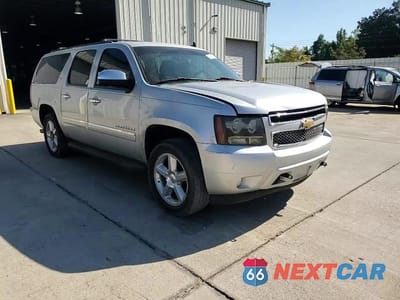 Zdjęcie 14 z 14 samochodu: 2013 CHEVROLET SUBURBAN K1500 LTZ VIN:1GNSKKE72DR217630 - miniatura