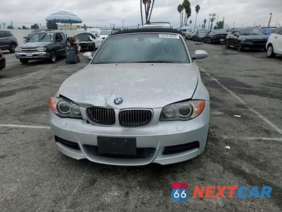 Zdjęcie 13 z 14 samochodu: 2008 BMW 135 I VIN:WBAUN93518VF55682 - miniatura